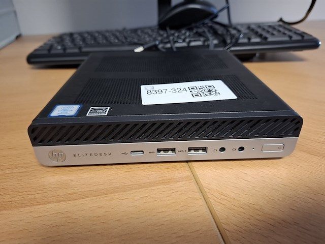Computer met beeldscherm en toetsenbord hp, hp elitedesk 800 g4 mini, bouwjaar 2019 - afbeelding 2 van  4