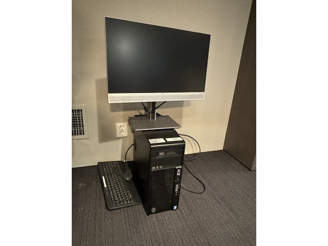 Computer met monitor hp, z230 - afbeelding 1 van  3