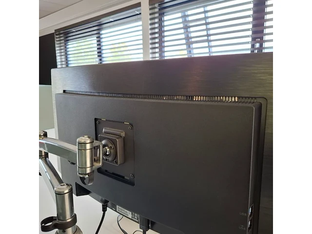 Computer met monitor, hp, z240, core i7 - afbeelding 5 van  8