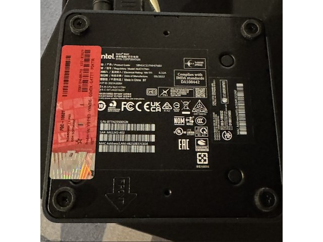 Computer met monitor intel, nuc11tnh - afbeelding 2 van  3