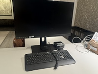 Computer met monitor intel, nuc7i7bnh - afbeelding 1 van  4