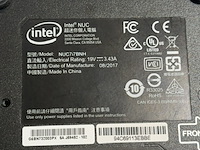 Computer met monitor intel, nuc7i7bnh - afbeelding 2 van  4