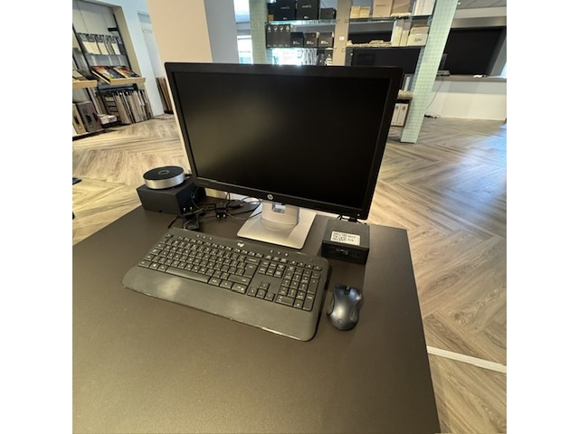 Computer met monitor intel, sbnuc11tnhv7000 - afbeelding 1 van  3