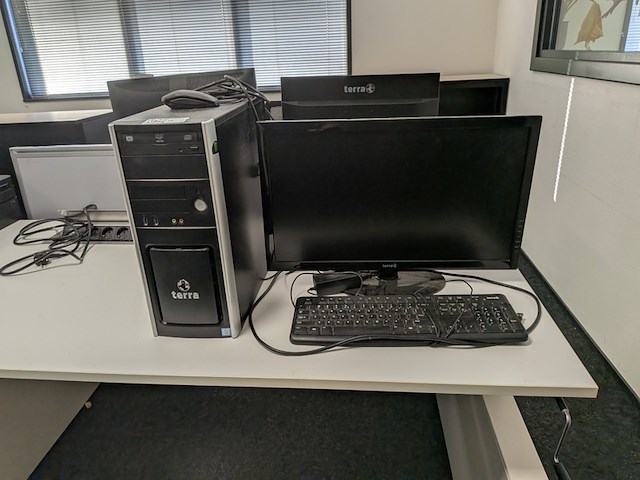 Computer met monitor, terra, intel core i5 - afbeelding 2 van  8
