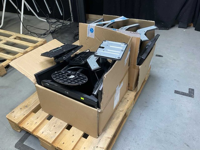 Computermonitor (11x) - afbeelding 1 van  3