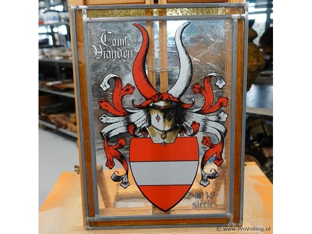 Comte vianden glas in lood raam - afbeelding 2 van  5