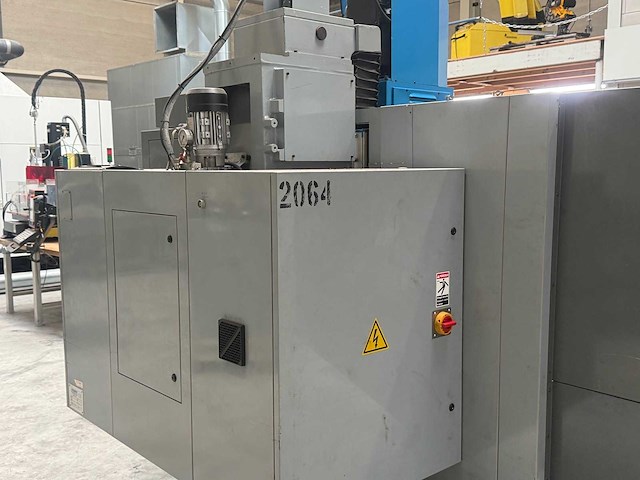 Comu - 2004 - b1000 - cnc universele bewerkingscentra - afbeelding 3 van  14