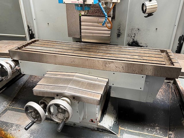 Comu - 2004 - b1000 - cnc universele bewerkingscentra - afbeelding 12 van  14