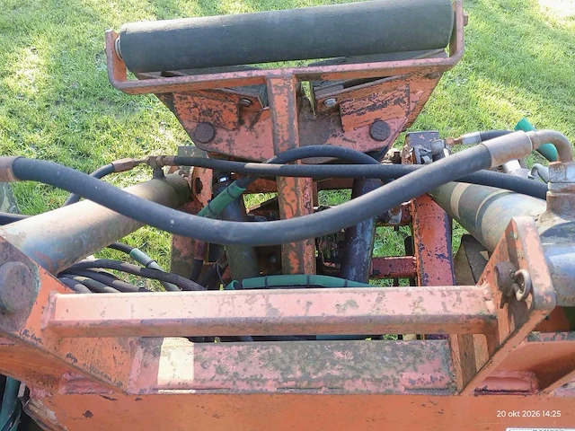 Concar bomen rooier minitractor - afbeelding 9 van  14