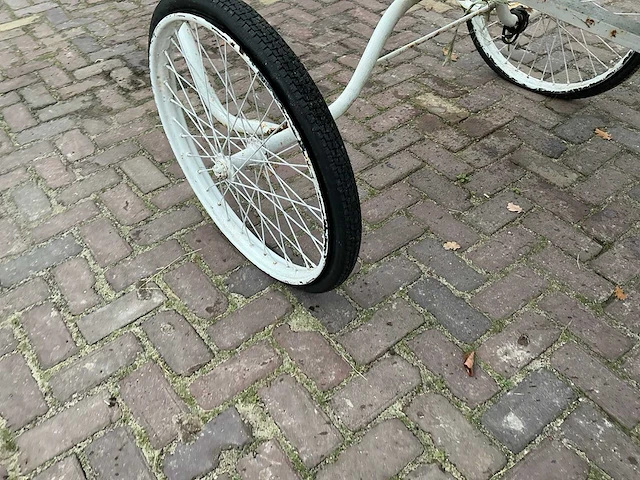 Concourswagen - afbeelding 2 van  9