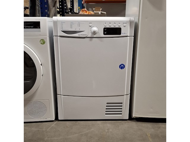 Condens droger, indesit, idce545 - 8.0 kg, wit - afbeelding 1 van  9