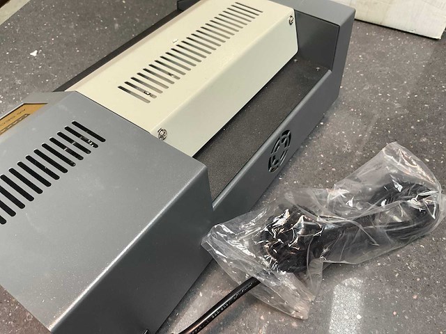 Condor a6 security laminator - afbeelding 3 van  4