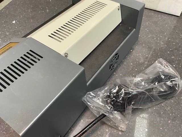 Condor a6 security laminator - afbeelding 3 van  4