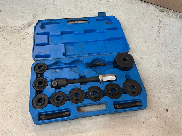 Condor wiellager trekker set - afbeelding 1 van  2