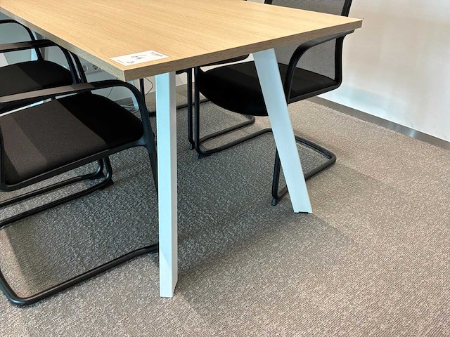 Conferentietafel met stoelen (2x) - afbeelding 3 van  7