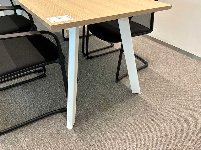 Conferentietafel met stoelen (3x) - afbeelding 3 van  8