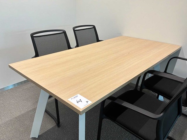 Conferentietafel met stoelen (3x) - afbeelding 2 van  6