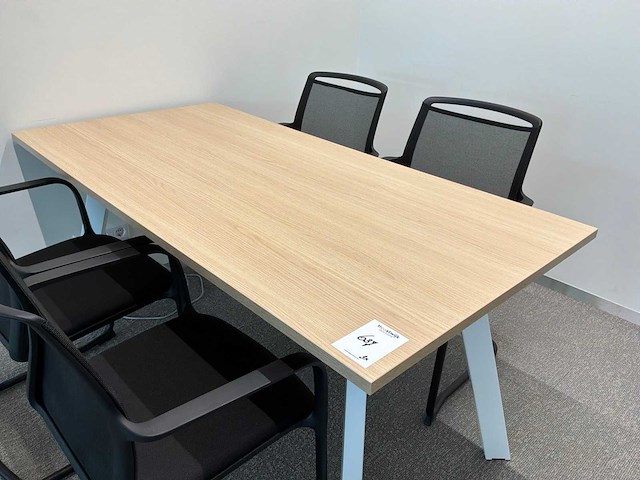 Conferentietafel met stoelen (3x) - afbeelding 2 van  8