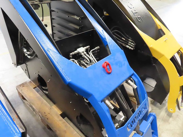 Conmeq - as15 - mini loader in opbouw (9x) - afbeelding 4 van  29