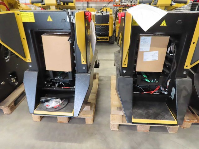 Conmeq - as15 - mini loader in opbouw (9x) - afbeelding 7 van  29