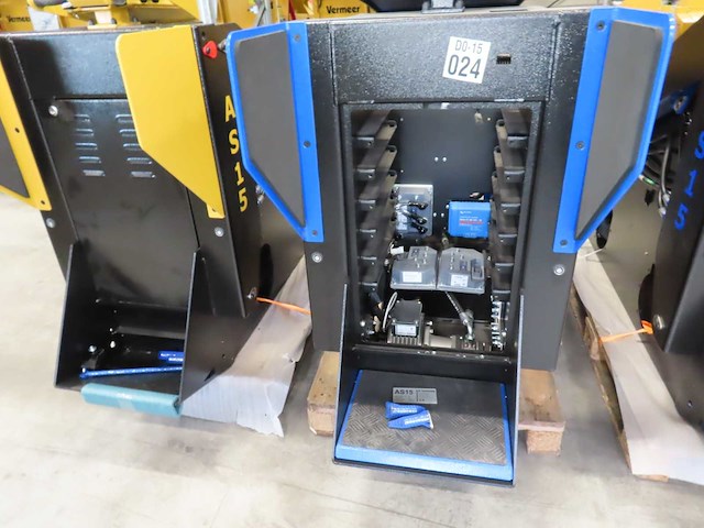 Conmeq - as15 - mini loader in opbouw (9x) - afbeelding 8 van  29