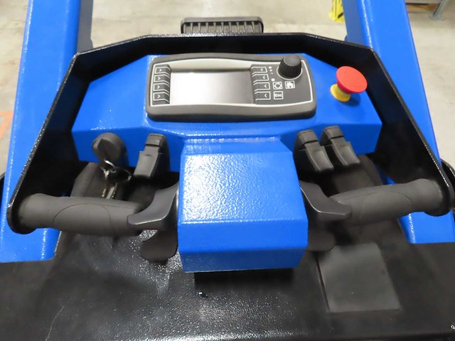 Conmeq - as15 - mini loader in opbouw (9x) - afbeelding 24 van  29