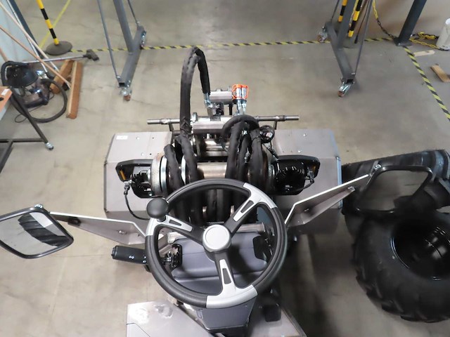 Conmeq - j serie - kniklader elektrisch - prototype - afbeelding 9 van  20