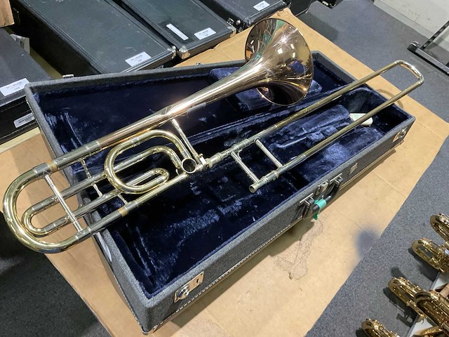 Conn trombone - afbeelding 1 van  9