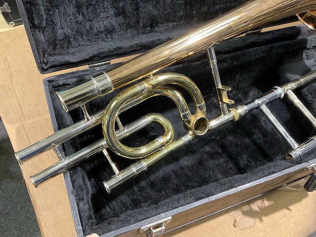 Conn trombone - afbeelding 1 van  6