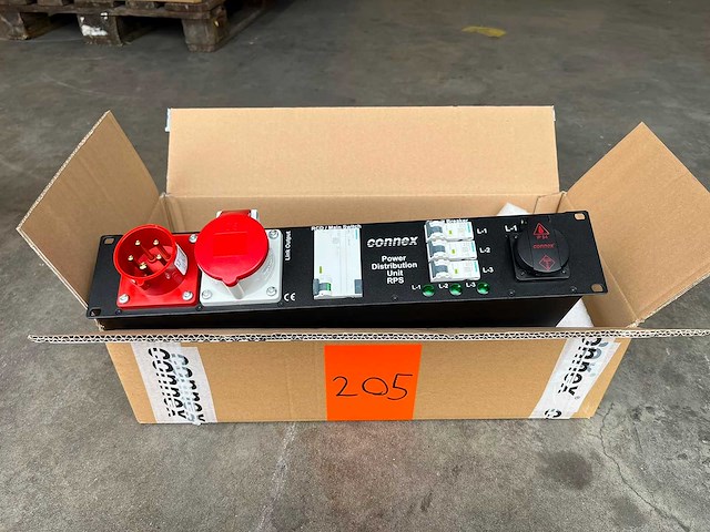 Connex - 16a power distribution unit - site power distribution board - afbeelding 1 van  4