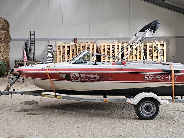 Conquest - 1990 - 5591yj - speedboot - afbeelding 5 van  14