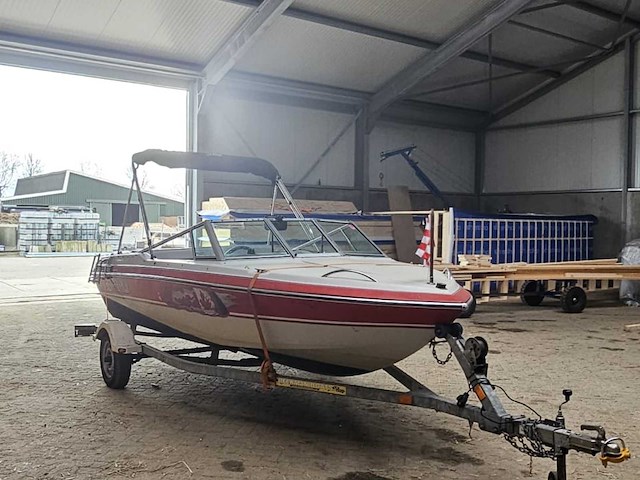 Conquest - 1990 - 5591yj - speedboot - afbeelding 11 van  14