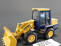 Conrad 1:50 hanomag 15f wiellader nr. 2427 - afbeelding 1 van  7
