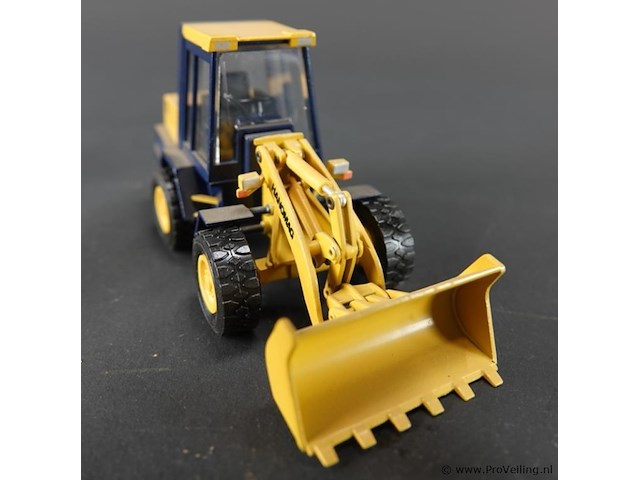 Conrad 1:50 hanomag 15f wiellader nr. 2427 - afbeelding 6 van  7