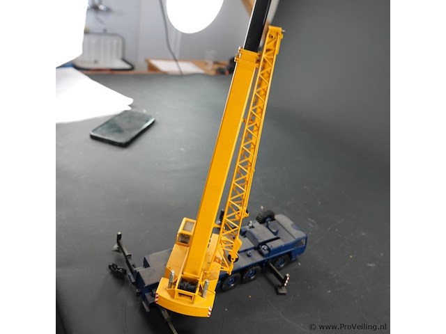 Conrad liebherr ltm 1030/2 mobiele kraan van bkv (barneveldse kraan verhuur). - afbeelding 3 van  7