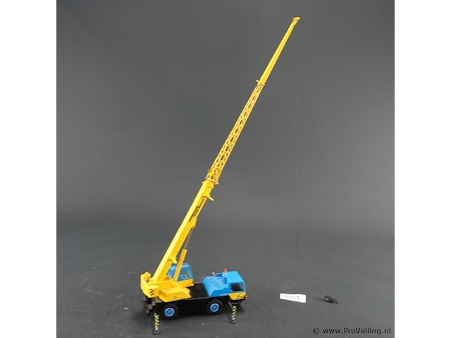 Conrad liebherr ltm 1030/2 mobiele kraan van bkv (barneveldse kraan verhuur). - afbeelding 6 van  7
