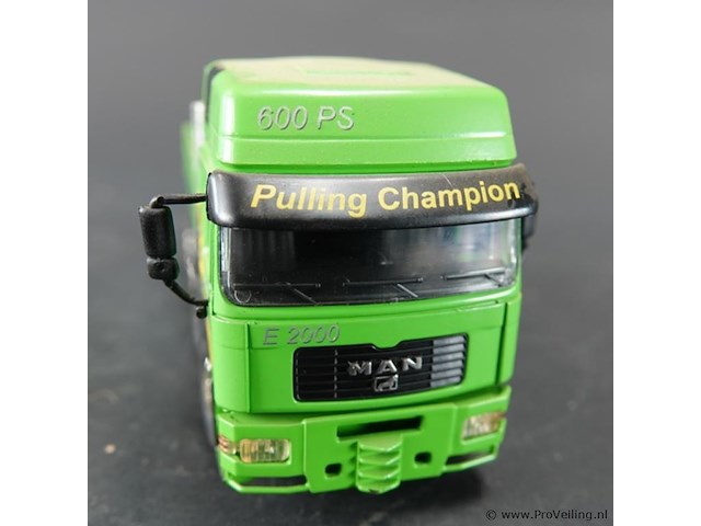 Conrad man e2000 "pulling champion" - afbeelding 5 van  7