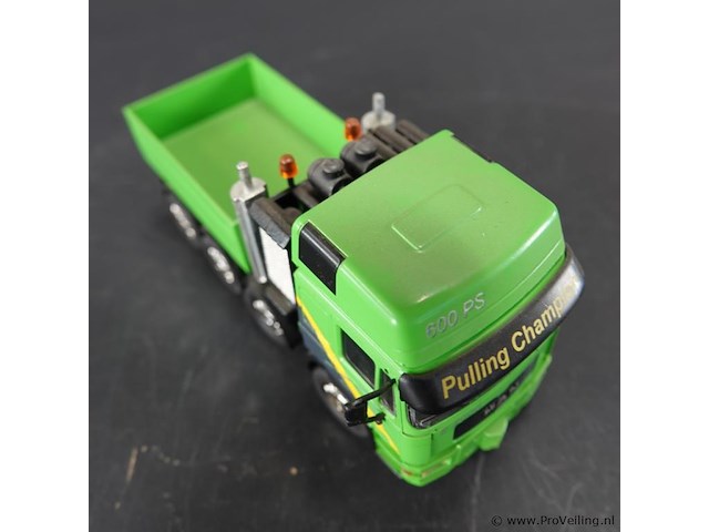 Conrad man e2000 "pulling champion" - afbeelding 6 van  7