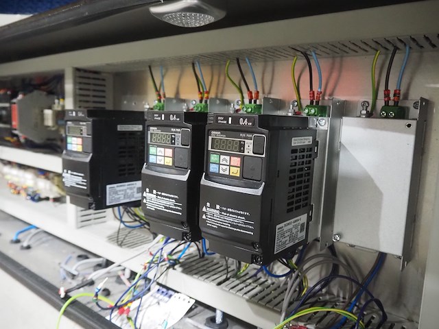 Consol converging solutions - afbeelding 6 van  16