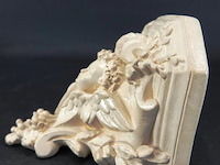 Console gedragen door putto - afbeelding 2 van  5