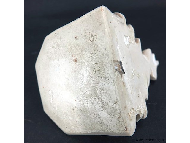 Console gedragen door putto - afbeelding 5 van  5