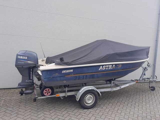 Consoleboot astra met yamaha 60pk efi 2009, blauw - afbeelding 13 van  32