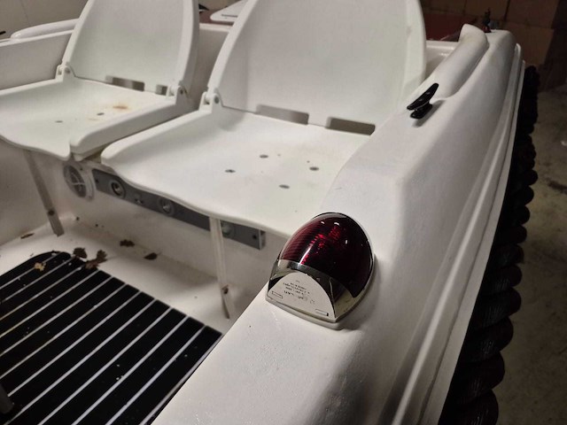 Consoleboot en visboot met inboard motor en kanteltrailer - afbeelding 8 van  35