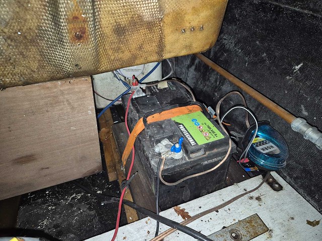 Consoleboot en visboot met inboard motor en kanteltrailer - afbeelding 21 van  35