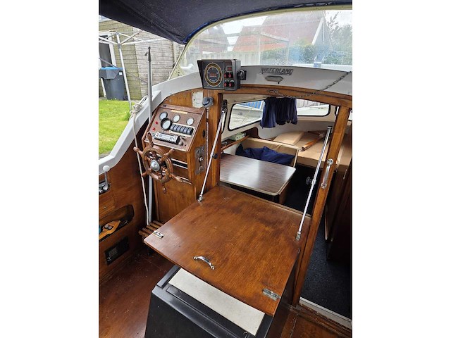 Consoleboot en visboot waterland 7 meter - benzinemotor - afbeelding 3 van  8