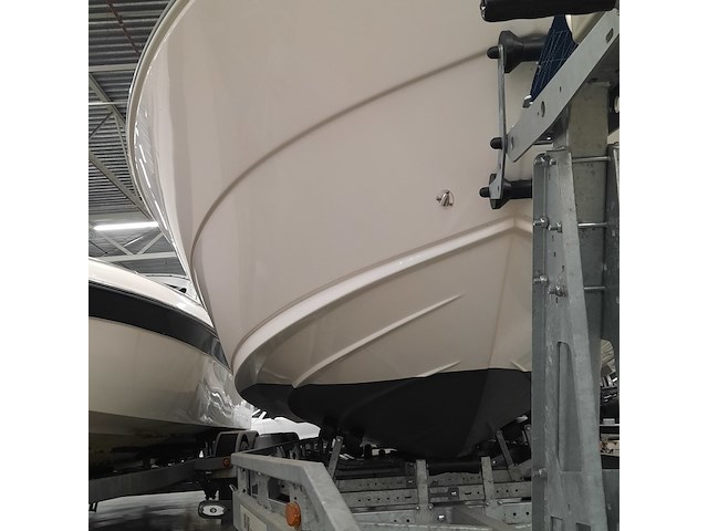 Consoleboot met 2x suzuki df150ap (2021) en kalf 3000-83l boottrailer, esr marine, sporty 24, 2022 - afbeelding 12 van  142