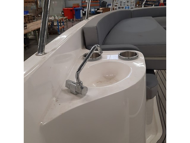 Consoleboot met 2x suzuki df150ap (2021) en kalf 3000-83l boottrailer, esr marine, sporty 24, 2022 - afbeelding 71 van  142