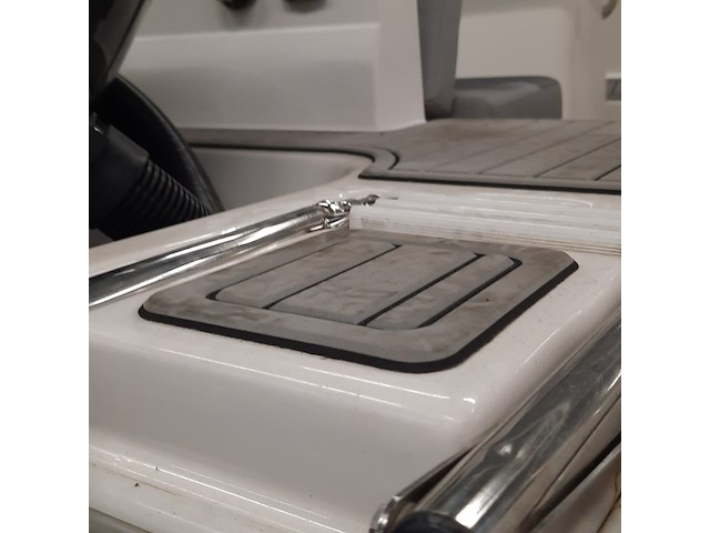 Consoleboot met 2x suzuki df150ap (2021) en kalf 3000-83l boottrailer, esr marine, sporty 24, 2022 - afbeelding 123 van  142