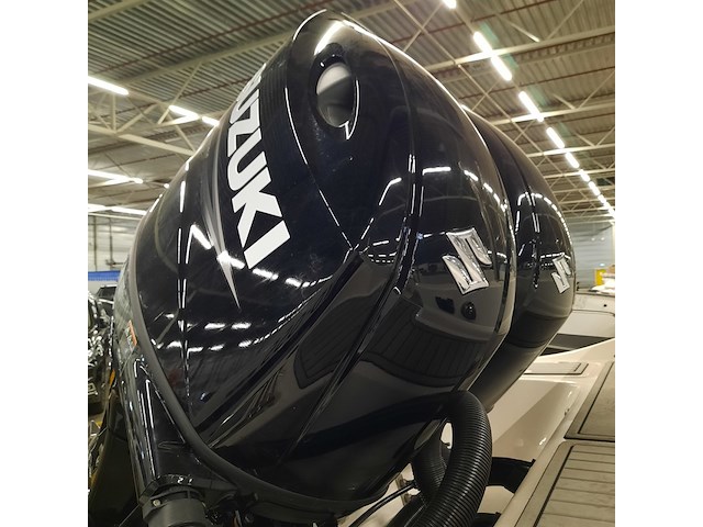 Consoleboot met 2x suzuki df150ap (2021) en kalf 3000-83l boottrailer, esr marine, sporty 24, 2022 - afbeelding 129 van  142