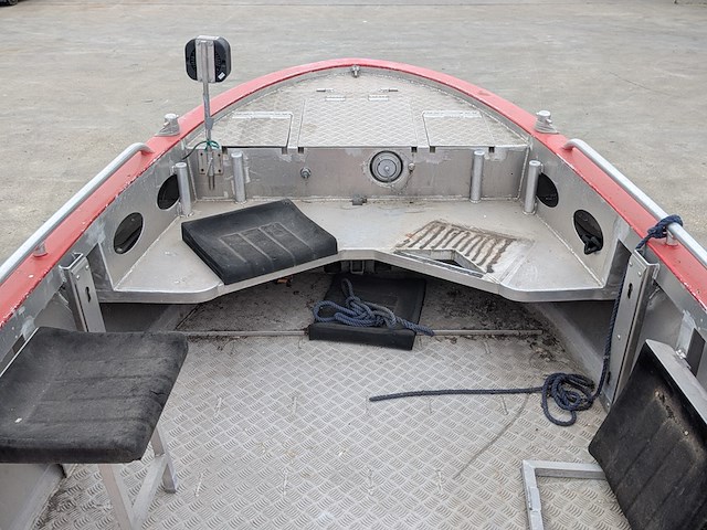 Consoleboot, twister, 600 pro, 2007, met buitenboordmotor, honda bf135a op boottrailer, pega zb2000/600 - afbeelding 4 van  45